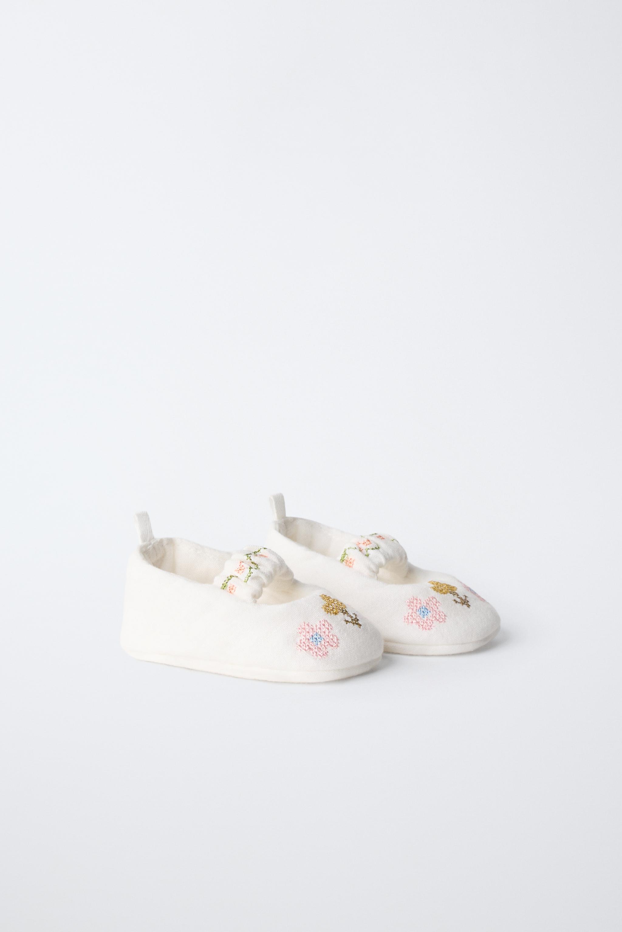 EMBROIDERED COTTON BOOTIES